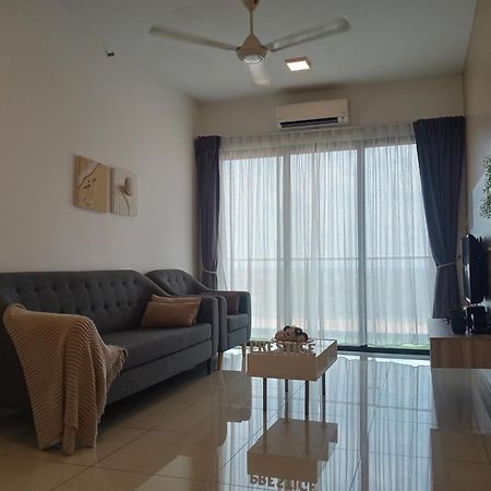 Prestige Sky Riverfront Kota Bharu Room photo